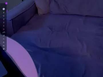 holly_molly_69 from Chaturbate