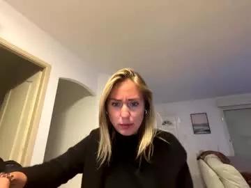 hollyandelon from Chaturbate