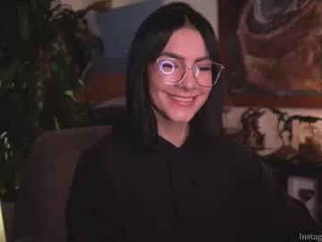 hollylinder_ from Chaturbate