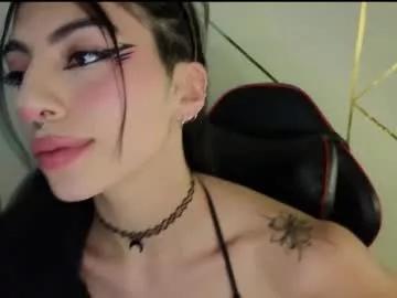 hollyxx_ from Chaturbate