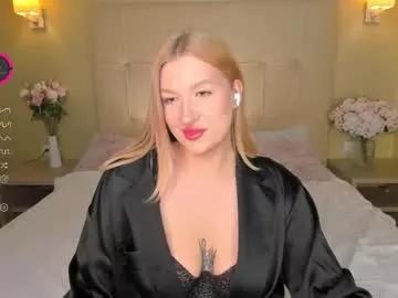 hollyylee from Chaturbate