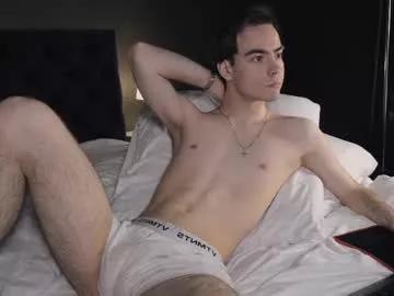 hothunterr from Chaturbate
