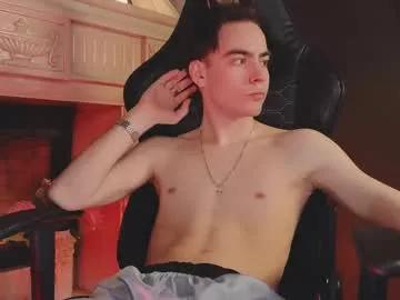 hothunterr from Chaturbate