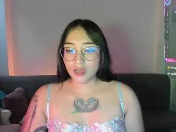 hottbee1 from Chaturbate