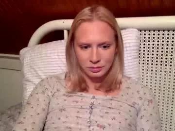 hottransgirlie from Chaturbate