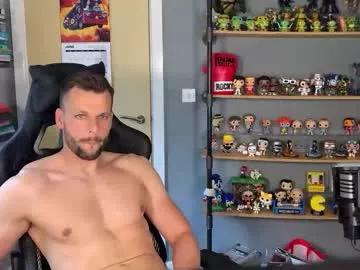 Hotukguybigcock webcams show profile image 
