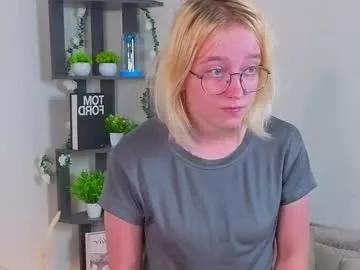 ilenechrabaszcz from Chaturbate is Freechat