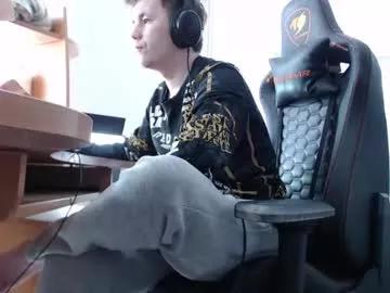 iliaskrisloveee from Chaturbate