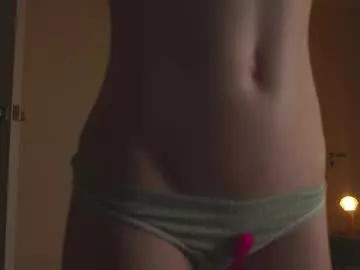 illona_harriss from Chaturbate