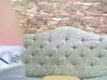 im_milancs from Chaturbate
