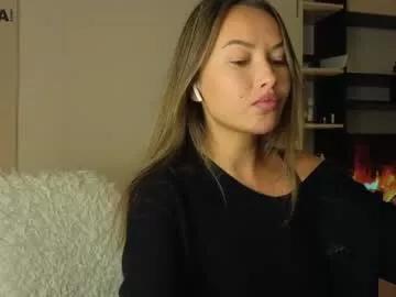 im_milla from Chaturbate