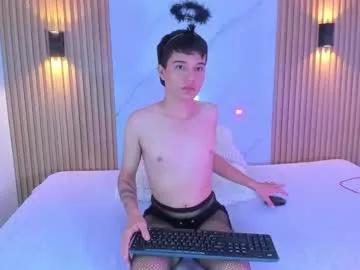 Dirty chat webcam: explore liveshows with versed models, from laying bare to fetishes, in a variety of sexy free adult webcams.