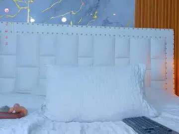 indiancutiie from Chaturbate