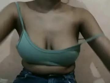 indianpatakha from Chaturbate