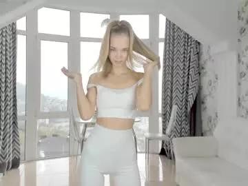 infinite_reality from Chaturbate