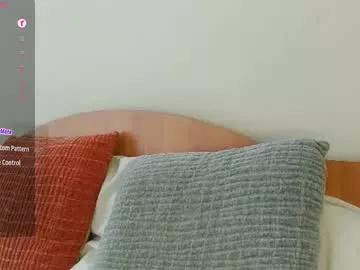 innocentlatiina from Chaturbate