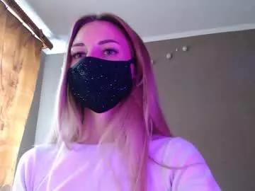 iris_lave from Chaturbate