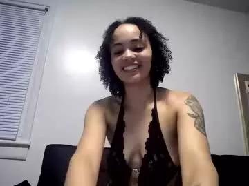 iris_the_squirter from Chaturbate