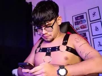 isaac_saenz from Chaturbate