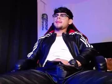 isaac_saenz from Chaturbate