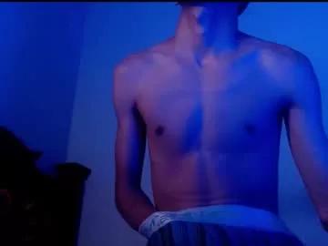 isaaclatino from Chaturbate