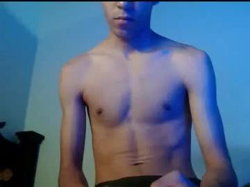 isaaclatino from Chaturbate