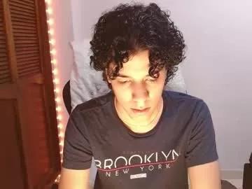 isidroglasc from Chaturbate