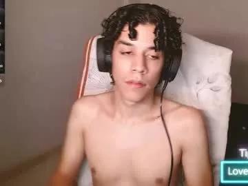 isidroglasc from Chaturbate