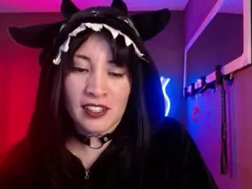 isis_diosa from Chaturbate