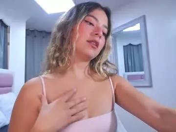 issadorajames from Chaturbate