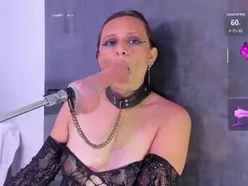 issys_milf from Chaturbate