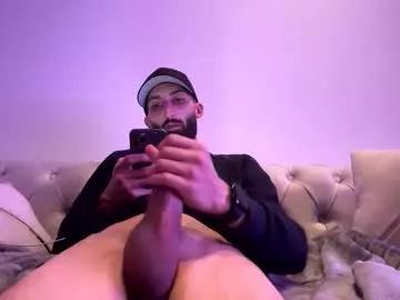 itsstrong from Chaturbate