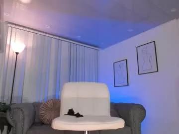 ivyy_moon from Chaturbate