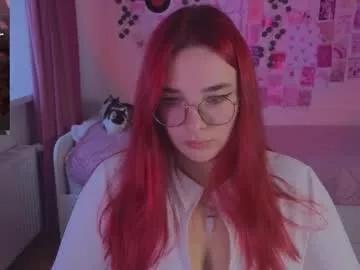 iwi_wi_wi from Chaturbate