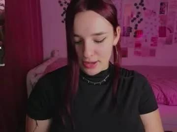 iwi_wi_wi from Chaturbate