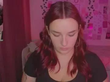 iwi_wi_wi from Chaturbate