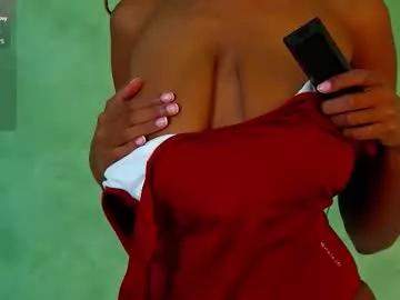 izzie_sugar from Chaturbate