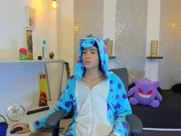 Dirty chat webcam: explore liveshows with versed models, from laying bare to fetishes, in a variety of sexy free adult webcams.