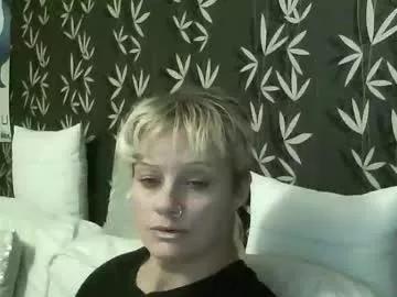 jakkilouise from Chaturbate