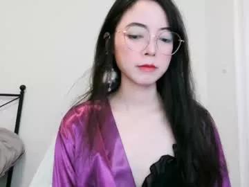 jinnloveu from Chaturbate