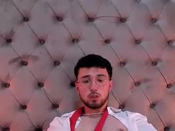 jonnygreey from Chaturbate