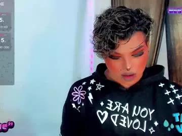jujubee_lander from Chaturbate