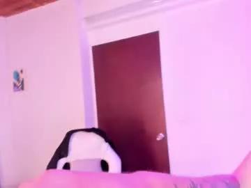 juuli_ross_ from Chaturbate