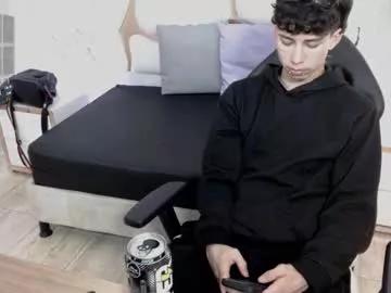 kaelwolf_tay from Chaturbate is Freechat