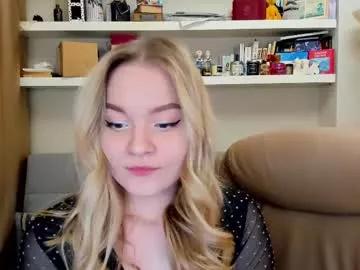 kara_smith_ from Chaturbate