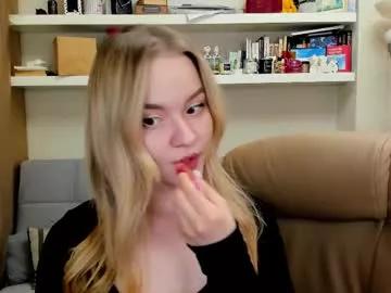 kara_smith_ from Chaturbate