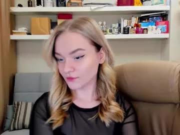 kara_smith_ from Chaturbate