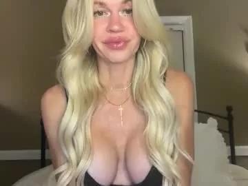 karabearr from Chaturbate