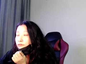 karolinehamelton model from Chaturbate