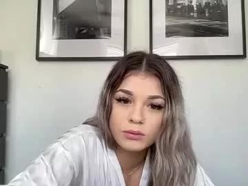 keeliebaby from Chaturbate